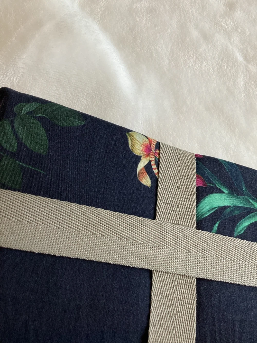 Anthropologie Pillowcases Organic Cotton Percale Queen Standard New Set of 2